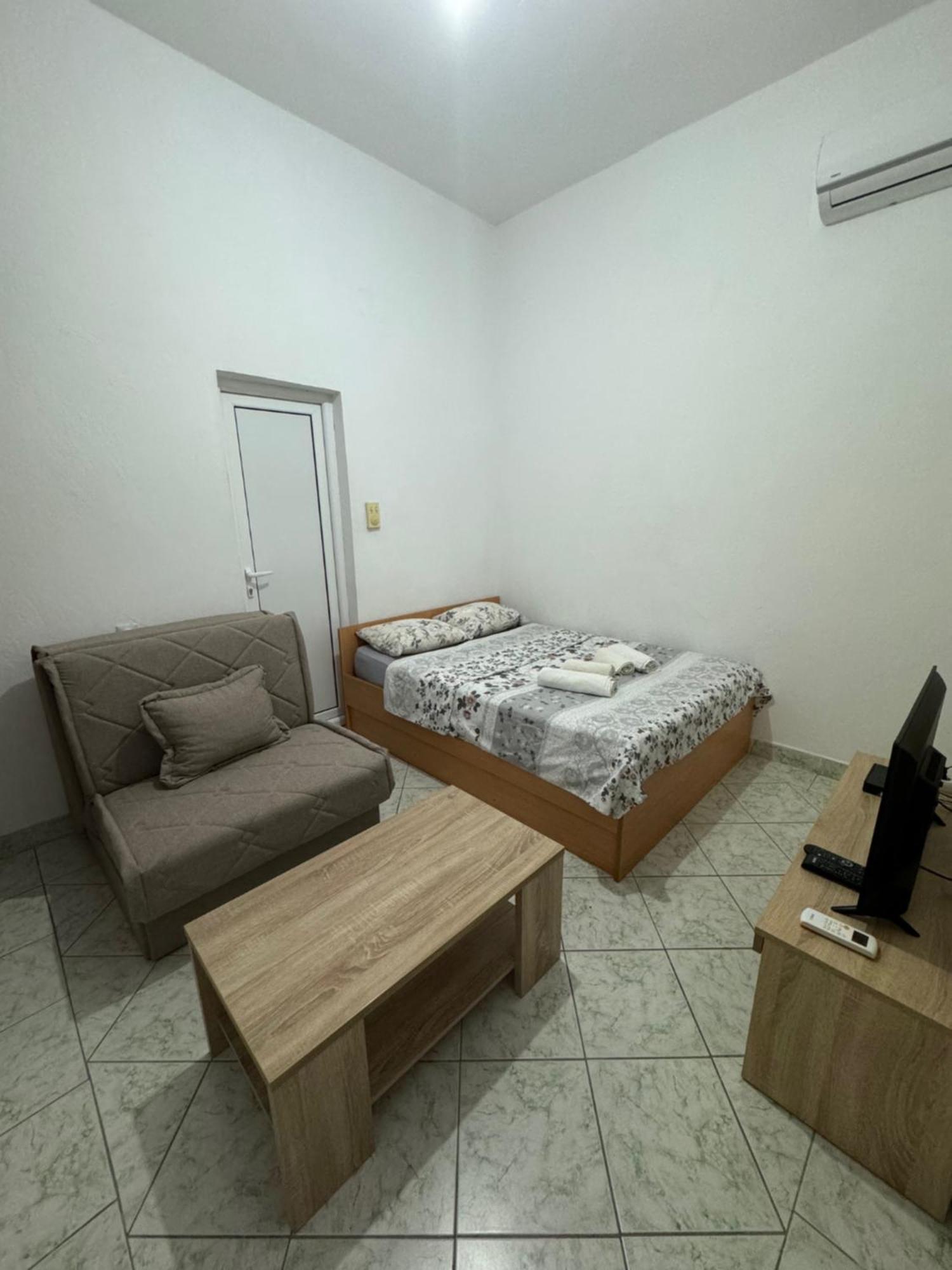 Apartments Stefan Sutomore Ngoại thất bức ảnh